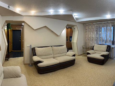 Квартира  Россия, Пермь, Ленинский р-н, Советская ул, 39