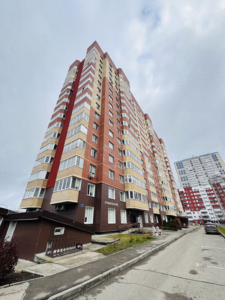 Квартира  Пермь, Кировский р-н, Светлогорская ул, 11